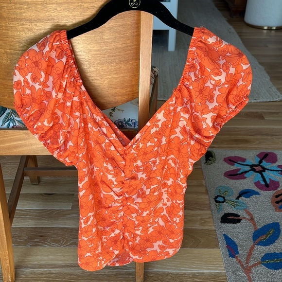 Sienna Sky Retro Puff Sleeve Blouse - Picture 2 of 7